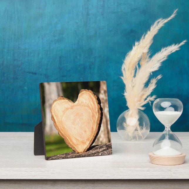 wooden heart plaque (Insitu)