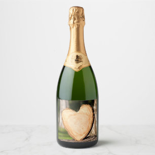 wooden heart sparkling wine label