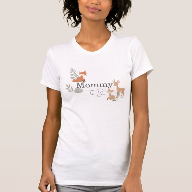 Woodland animal Mommy to be T-Shirt (Front)