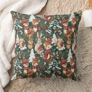 Woodland Christmas Animals Pattern – Cute Winter 8 Cushion
