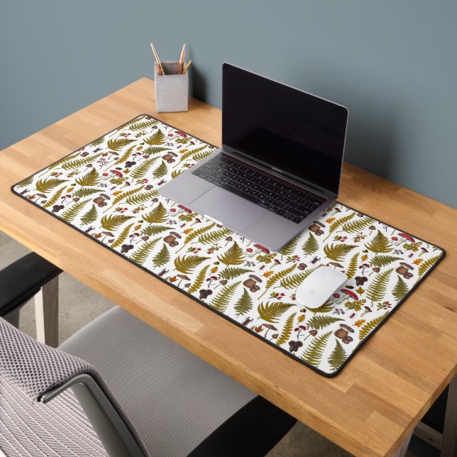 Woodland flora and fauna 2 desk mat (Office 2)