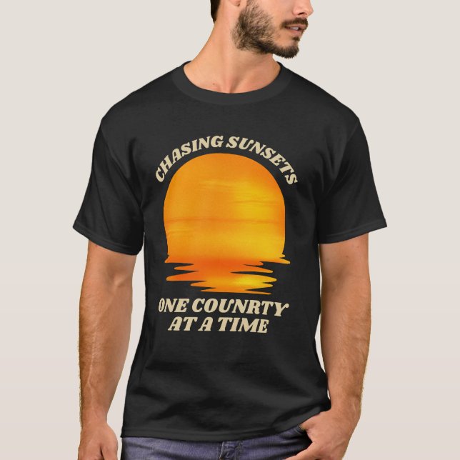 World Explorers & Sunset Lovers T-Shirt (Front)