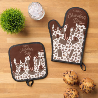World Happy Chocolate Day Oven Mitt & Pot Holder Set