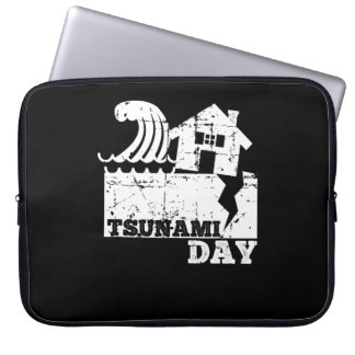 World Sunami Day A Famous Kanagawa Painting Laptop Sleeve