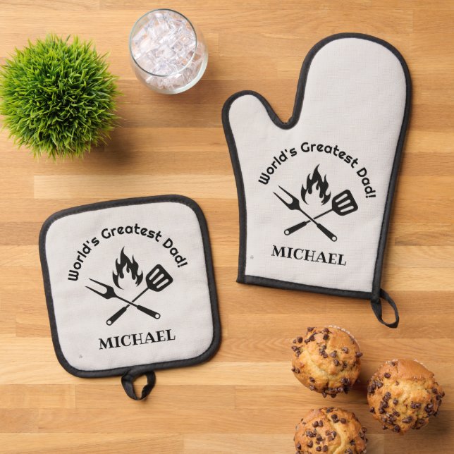 worlds greatest dad, stylish personalised grill oven mitt & pot holder set (Top Down)
