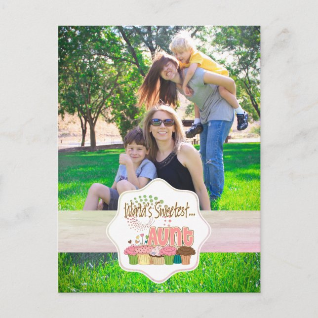 World's Sweetest Aunt Cupcake Pattern Postcard (Front)