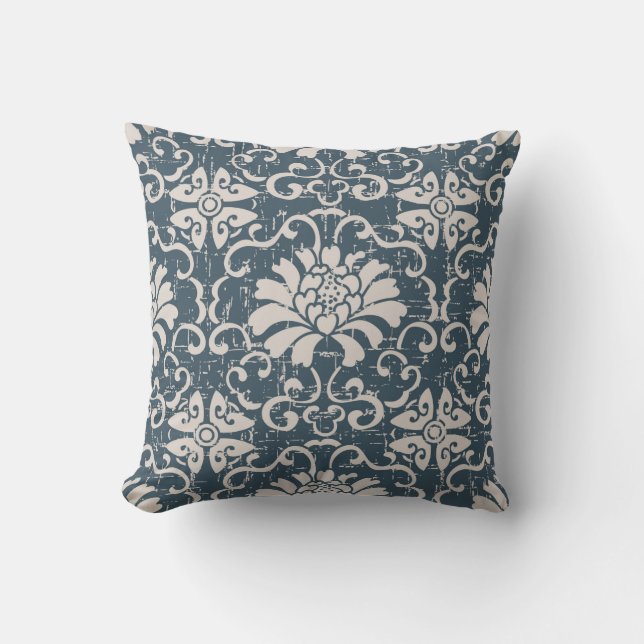 Worn out antique seamless background botanic spira cushion (Front)