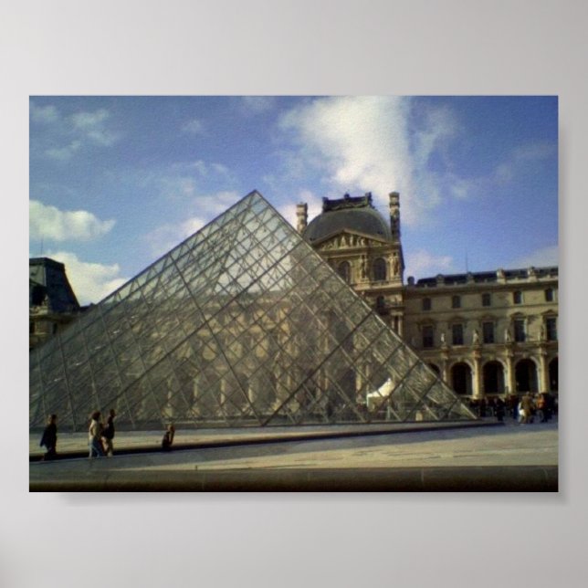 Wpaper Louvre Poster (Front)