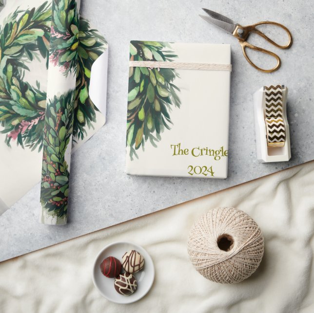 Wreath Wrapping Paper (Crafts)