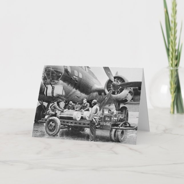 WW2 Aeroplane and Crew: 1940s Card (Front)