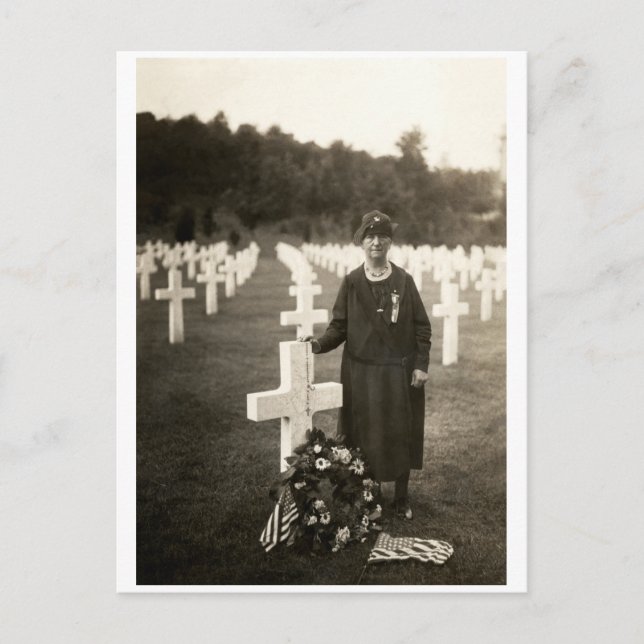 WWI American Mother at her sons grave in France Postcard (Front)