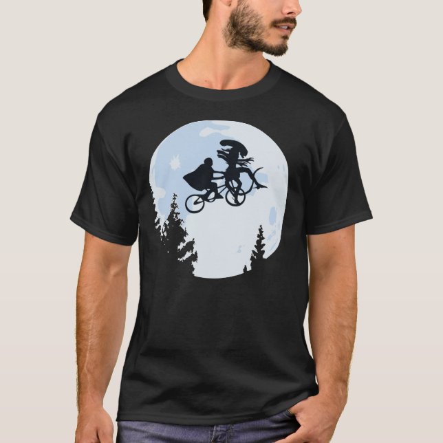 Xenomorph E.T.  Essential T-Shirt (Front)