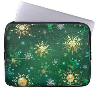 Xmas Golden Snowflakes on Green Background Laptop Sleeve