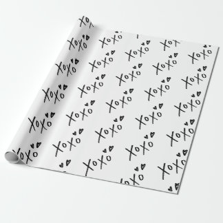 “XOXO” Hand Drawn Lettering Pattern Wrapping Paper