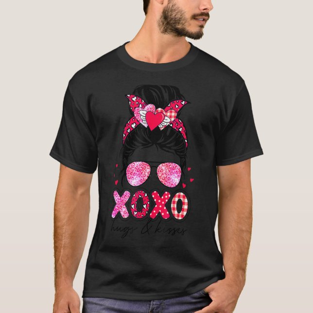 Xoxo Hugs And Kisses Messy Bun Leopard Happy Valen T-Shirt (Front)