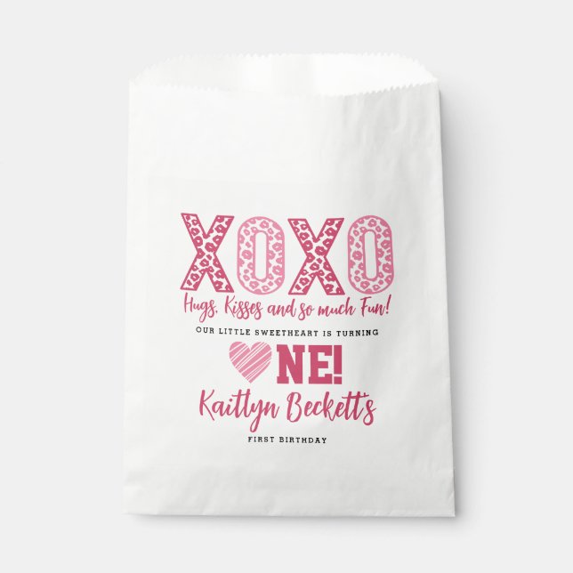 XOXO Hugs & Kisses Valentine's Day 1st Birthday Favour Bag (Front)