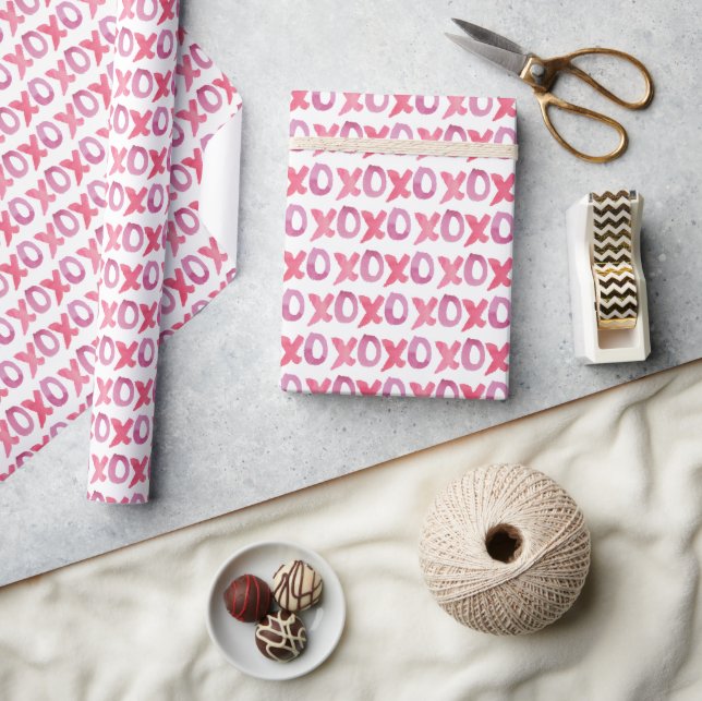 XOXO Valentine's Day Patterned Wrapping Paper (Crafts)
