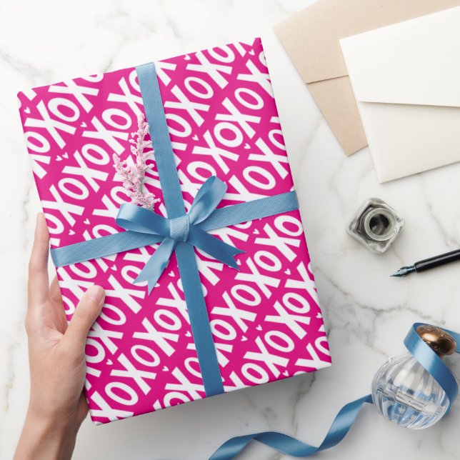XOXO Valentine's Day Wrapping Paper (Gifting)