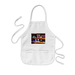 Yarn and Thread in General Store Kids Apron