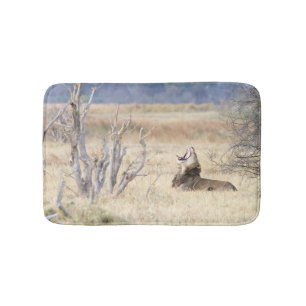 Yawning lion bath mat