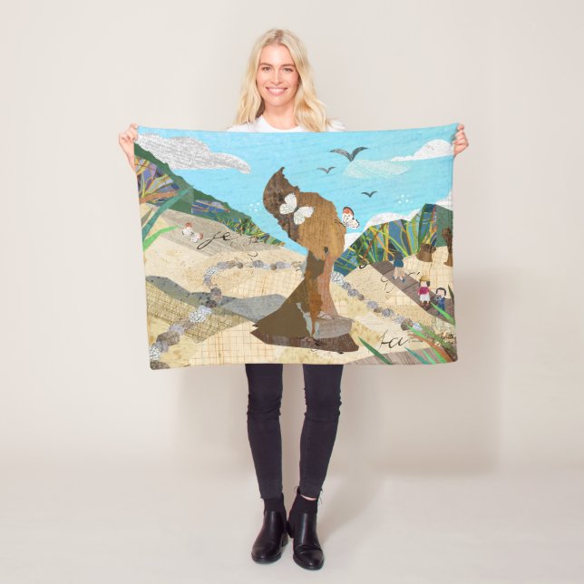 Yehliu Queen's Head Artistic Rug Fleece Blanket (In Situ)