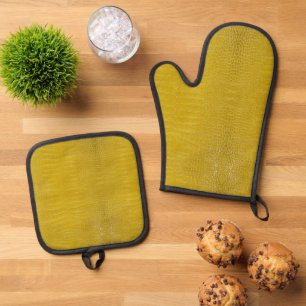 Yellow Alligator Texture Print Oven Mitt & Pot Holder Set