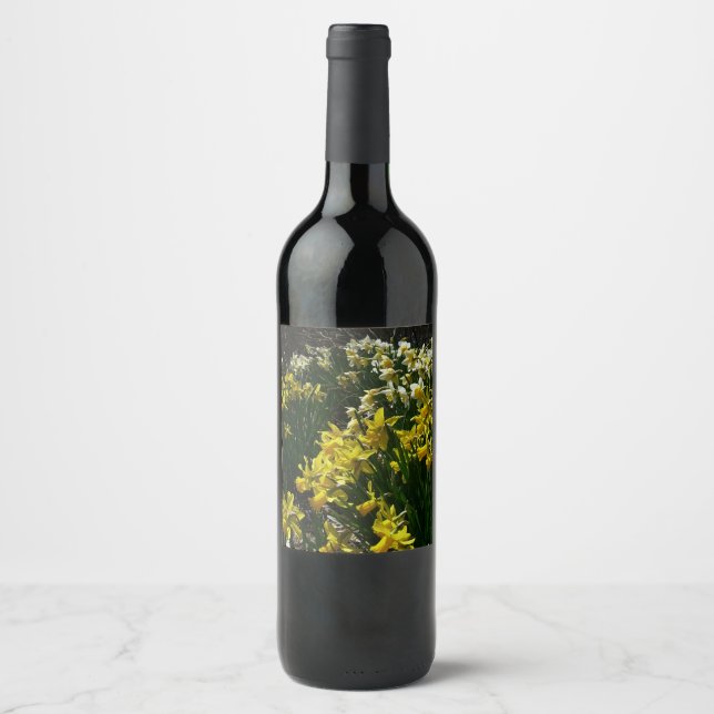 Yellow and White Daffodils Spring Flowers Wine Label (Front)