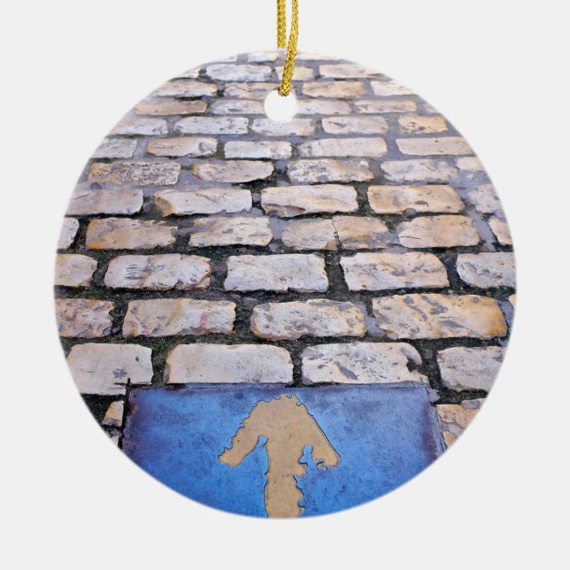 Yellow arrow ceramic ornament (Front)
