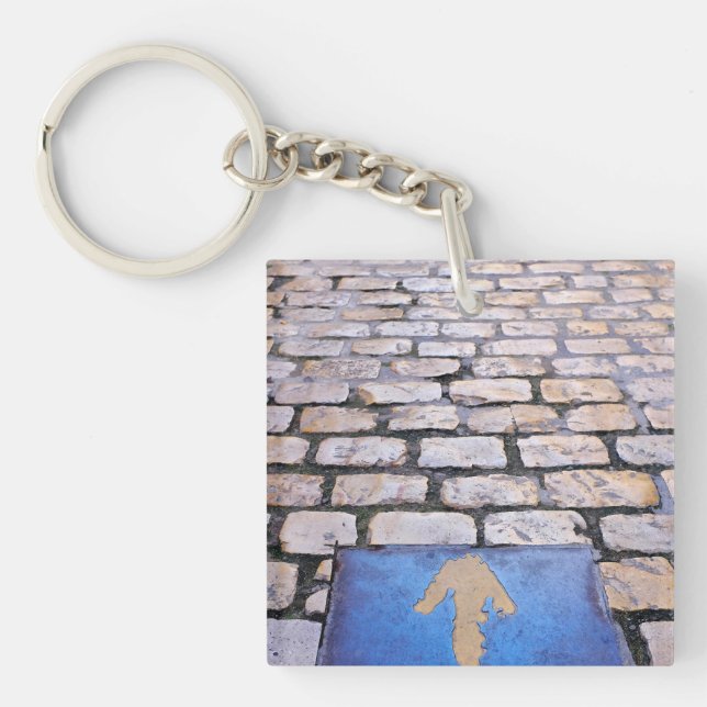 Yellow arrow key ring (Front)