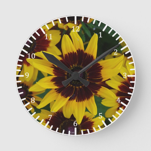 yellow brown flower clock (Front)