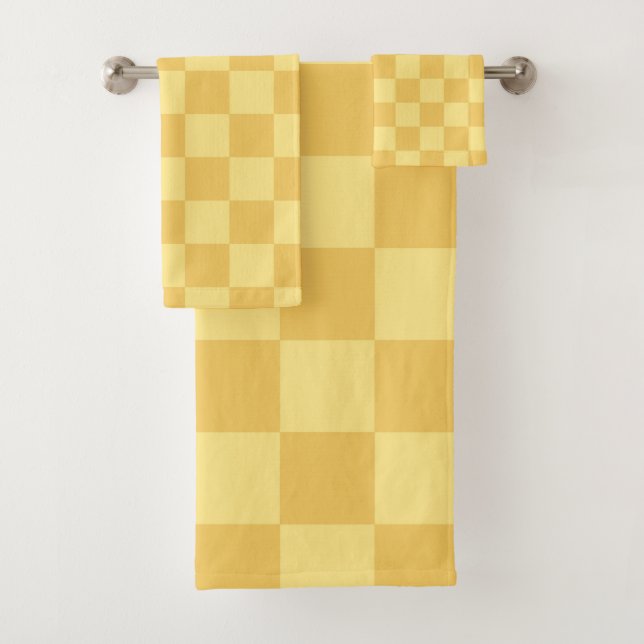 Yellow Checkerboard Pattern Bath Towel Set (Insitu)