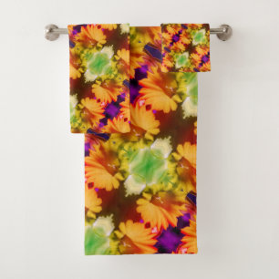 Yellow Daffodil Centre Abstract Floral Art   Bath Towel Set