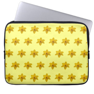 Yellow Daffodil Flower Seamless Pattern on Laptop Sleeve