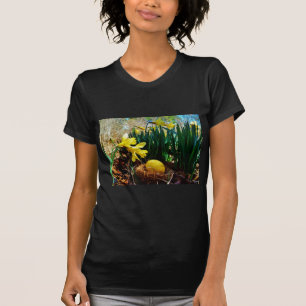 Yellow Daffodils and a Yellow Easter egg T-Shirt
