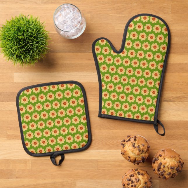 Yellow Dahlia Floral Pattern on Green Oven Mitt & Pot Holder Set (Top Down)
