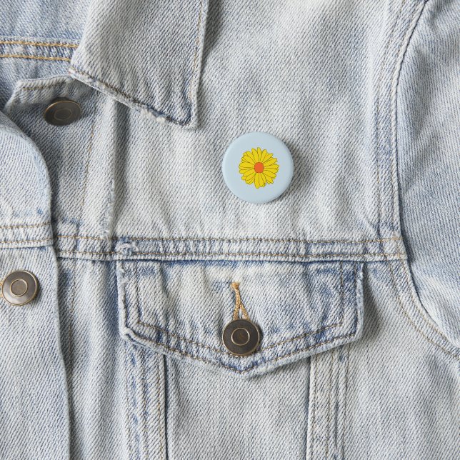 Yellow Daisy Button (In Situ)