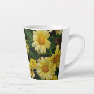 Yellow daisy latte mug