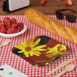 Yellow Daisy Wilt Paper Plate