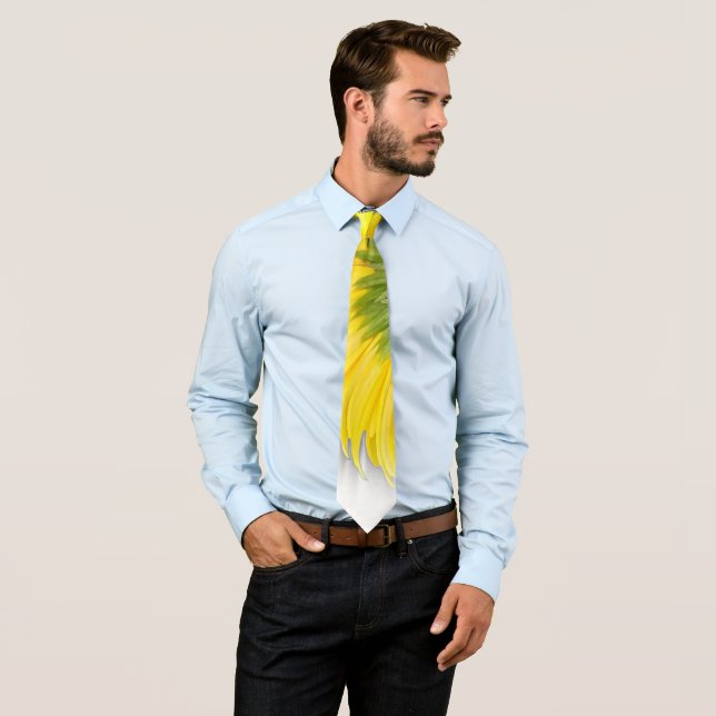 yellow gerbera daisy tie (In Situ)