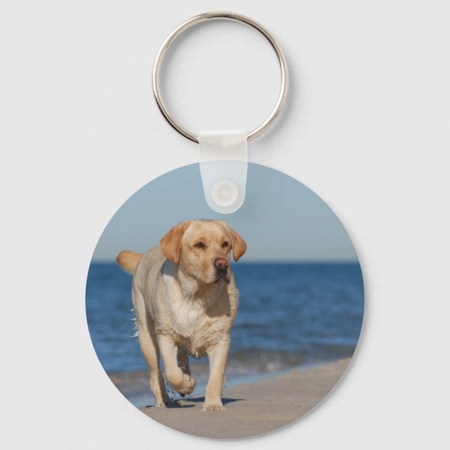 Yellow labrador retriever on the beach key ring (Front)