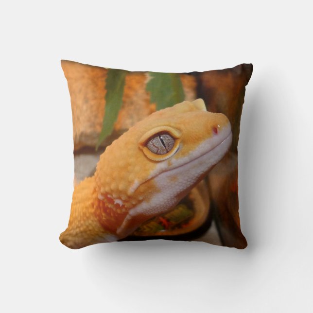 Yellow Leopard Gecko Cushion (Front)