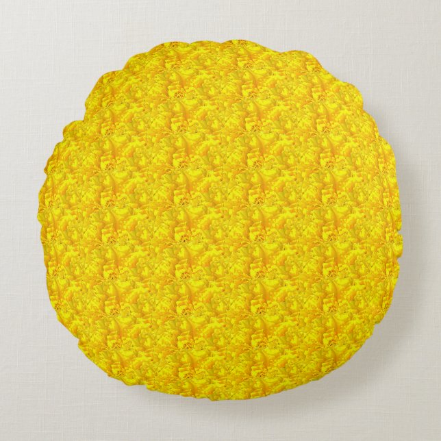 Yellow Marigold Floral Seamless Pattern Round Cushion (Front)
