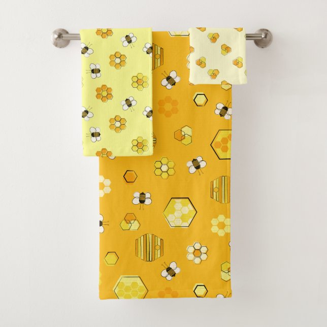 Yellow Midcentury Retro Honey Bee Pattern Bath Towel Set (Insitu)
