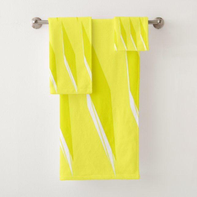 Yellow Rhombus Pattern Bath Towel Set (Insitu)