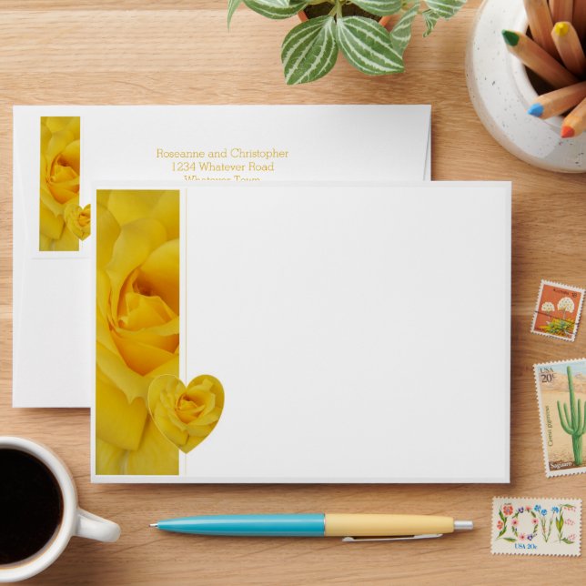Yellow Rose Heart Design Wedding Envelope (Desk)