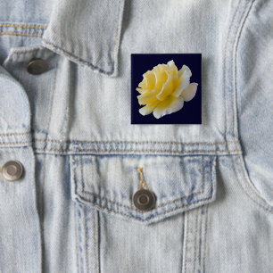 Yellow rose petals 15 cm square badge