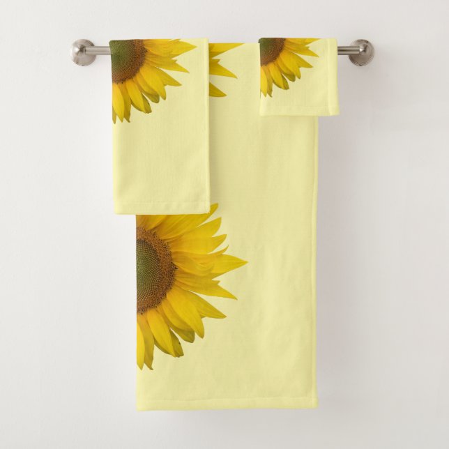 Yellow Sunflowers Rustic Country Bath Towel Set (Insitu)