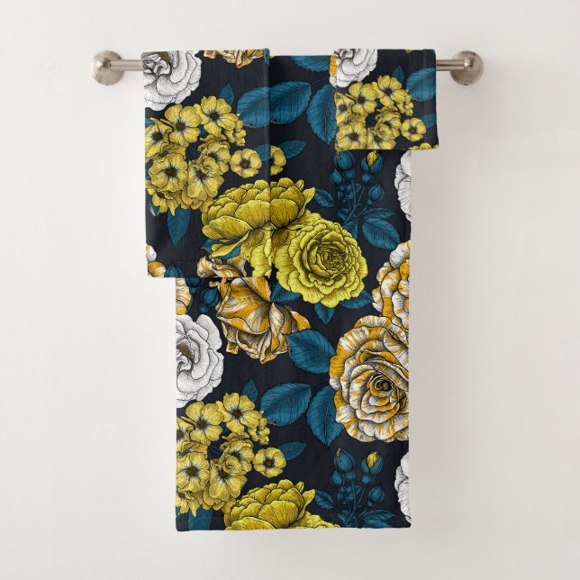 Yellow, white and bi-colour roses with blue leaves bath towel set (Insitu)