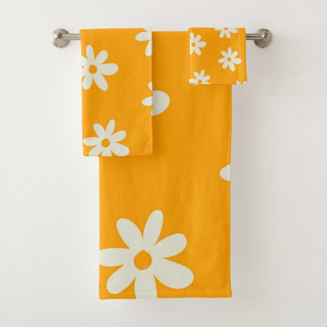 Yellow White Retro Y2K Flower Pattern Bath Towel Set (Insitu)