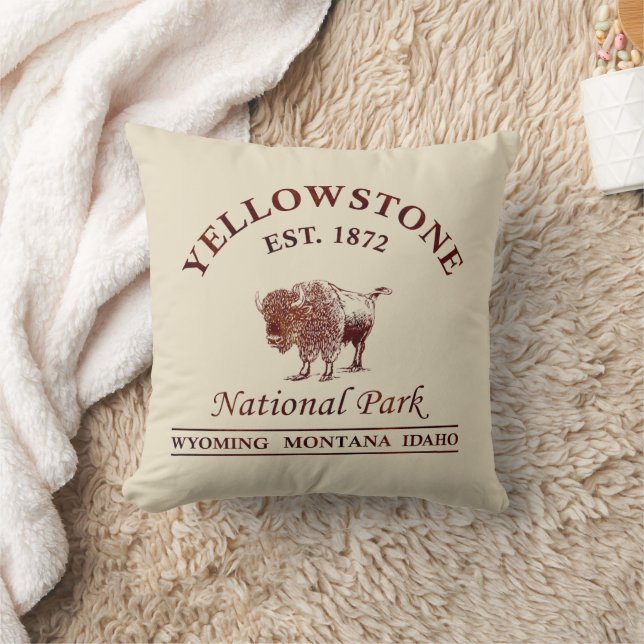 Yellowstone national park cushion (Blanket)